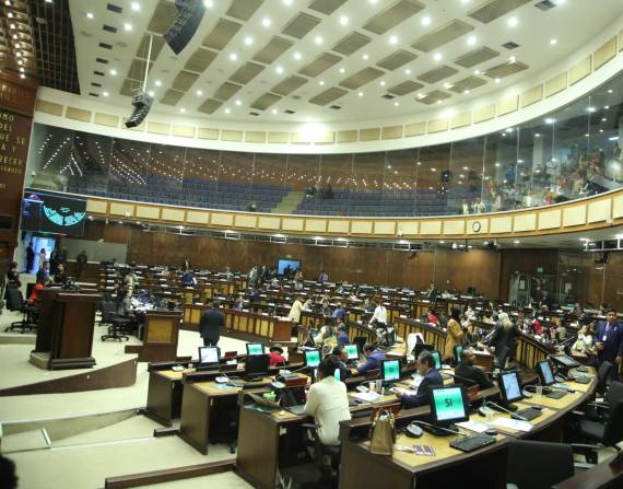 El presidente de la Asamblea, Virgilio Saquicela, convocó a la sesión en el Pleno a las 12:30 de hoy.