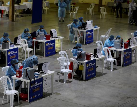 Este fin de semana llegaron 700.000 dosis de vacuna contra Covid 19