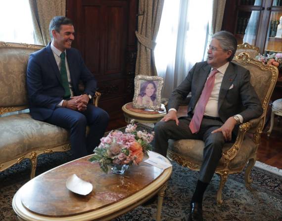 El presidente Guillermo Lasso dio la bienvenida a su homólogo del Gobierno español Pedro Sánchez.