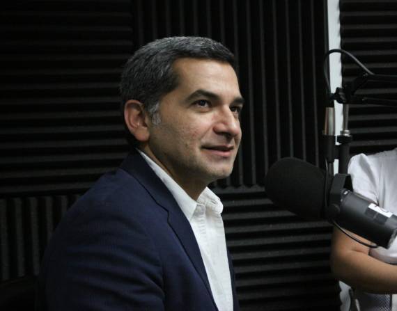 En 2009, Fernando Alvarado, fue nombrado secretario nacional de Comunicación. Ocupó el cargo hasta 2015.