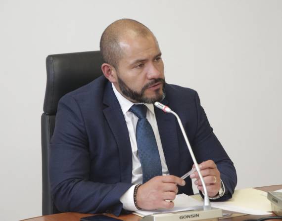 Alejandro Jaramillo fue separado por la mayoría de la bancada en la Asamblea