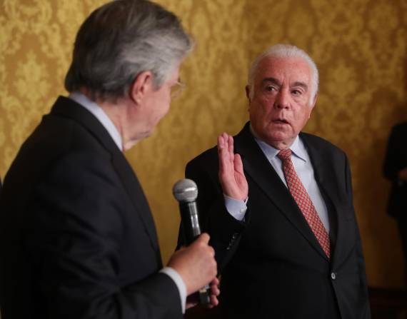 Contraloría investigará a ministro de Energía por supuesto vínculo con paraísos fiscales