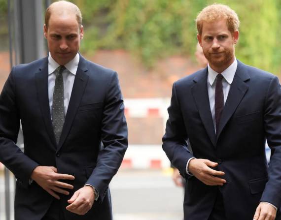 William y Kate Middleton habrían sido los culpables de que el príncipe pasará un incómodo momento en 2005.