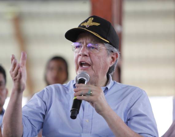 El presidente Lasso tiene 67 años y fue intervenido quirúrgicamente hoy.