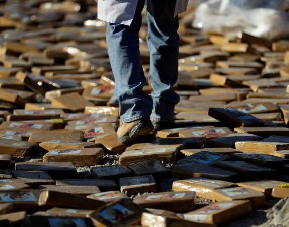 Incautan más de cuatro toneladas de clorhidrato de cocaína en Ecuador