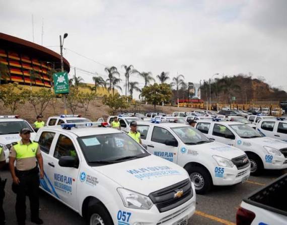 Contraloría examinará contrato de alquiler de camionetas que firmó el Municipio de Guayaquil para uso de la Policía Nacional