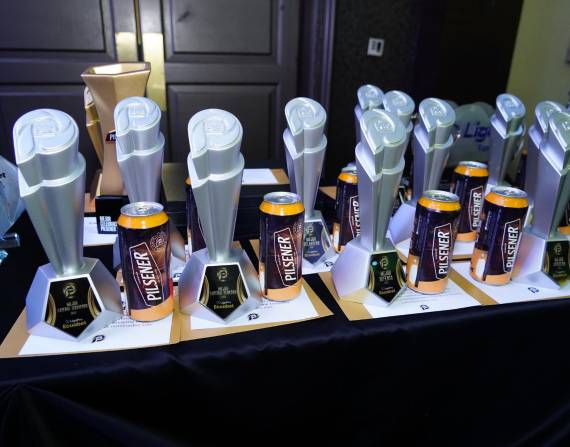 Las tres mejores alineaciones de la premiación de El Pro.