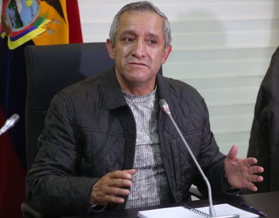 El ministro Patricio Carrillo se pronunció sobre su pedido de vacaciones.