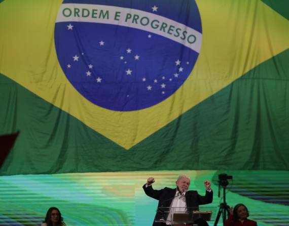 El lanzamiento de la candidatura lo hizo en un acto en un centro de convenciones de Sao Paulo.
