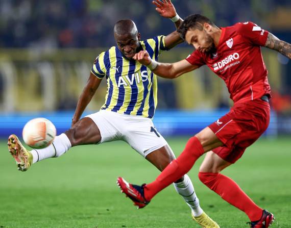 Istanbul (Turkey), 16/03/2023.- El equipo turco venció al español con un tanto del ecuatoriano, pero no le alcanzó para meterse a los cuartos de final. (Turquía, Estanbul) EFE/EPA/SEDAT SUNA