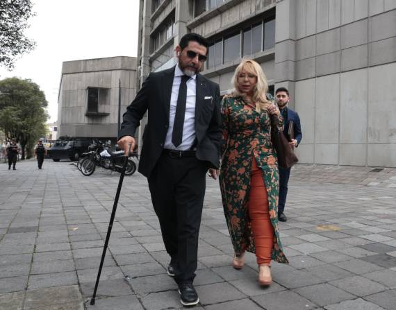 Quito, 3 de abril de 2025. El abogado Washington Andrade y su entonces clienta, la jueza Nubia Vera.