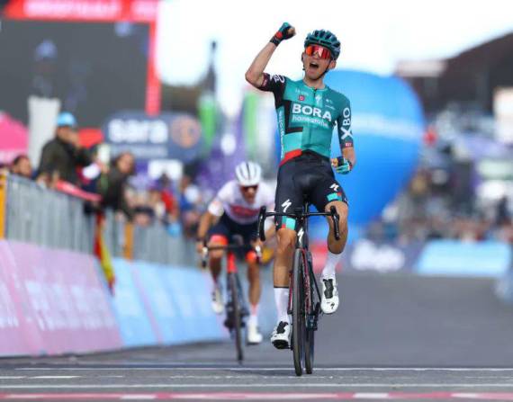 El alemán Lennard Kamna (Bora) logró la victoria en la cuarta etapa del Giro de Italia