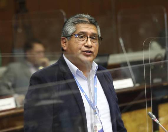 Lucero revela que Correa pidió una alianza en la Asamblea y ofreció apoyar a un 'rebelde' de Pachakutik para que reemplace a Llori