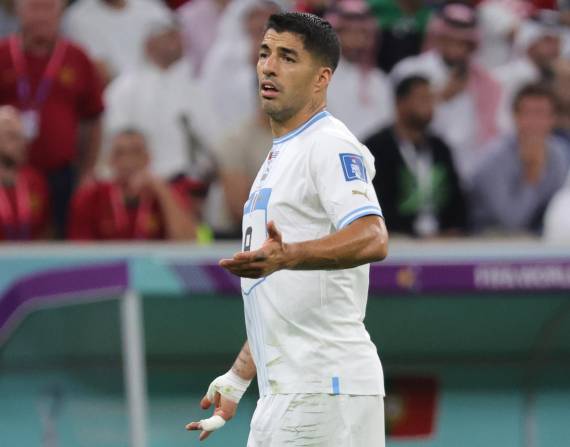 Luis Suárez durante el partido entre Uruguay y Portugal. EFE/EPA/Abir Sultan