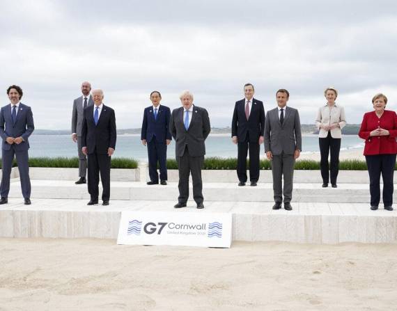 G7 donará 1.000 millones de vacunas a países en desarrollo