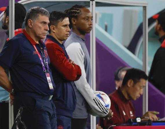 A Luis Fernando Suárez le preocupa que Costa Rica no salga de este bache tras perder 7-0 ante España
