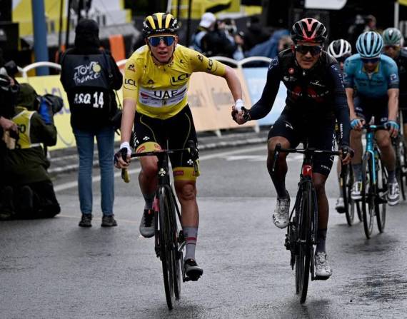 Richard Carapaz vuelve al cuarto puesto del Tour de Francia