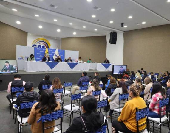 El Consejo Nacional Electoral instaló audiencia pública.