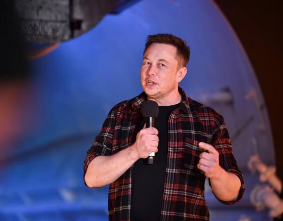 Elon Musk tiene 51 años y es un empresario e inversor y magnate. Es el fundador e ingeniero jefe de SpaceX.