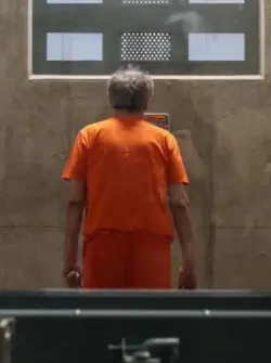 Foto difundida de Jorge Glas en su celda de la cárcel del Encuentro.