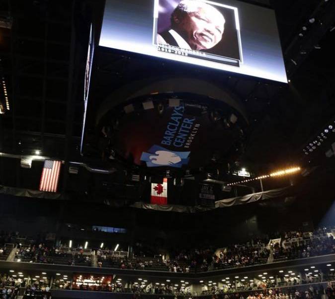 La muerte de Mandela entristece al mundo