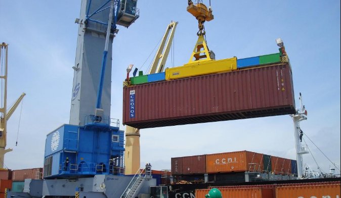 Colombia rechaza arancel de 21% impuesto por Ecuador a sus mercancías