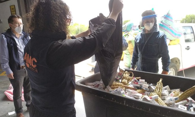 Ecuador destruye medio millón de cigarrillos de contrabando