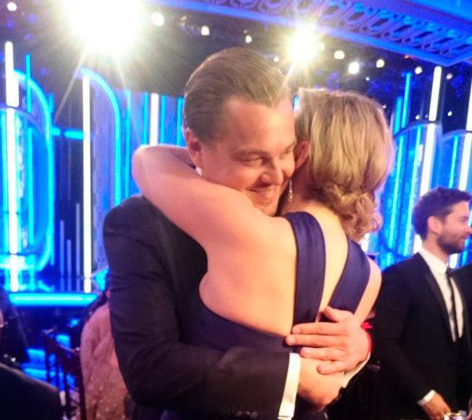 Leonardo Dicaprio y Kate Winslet protagonizaron emotivo reencuentro en Globos de Oro