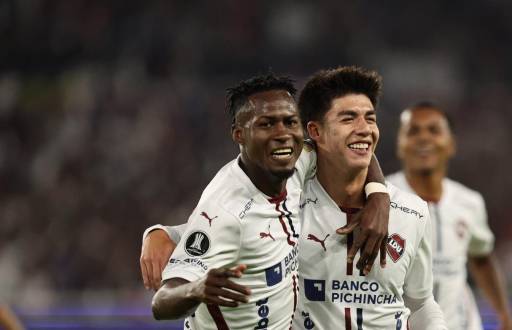 LDUQ celebrando su pase a la final.