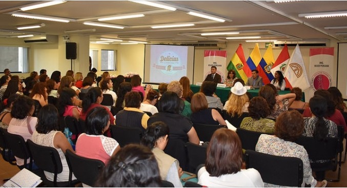 Políticas migratorias para latinos se analizarán en Lima