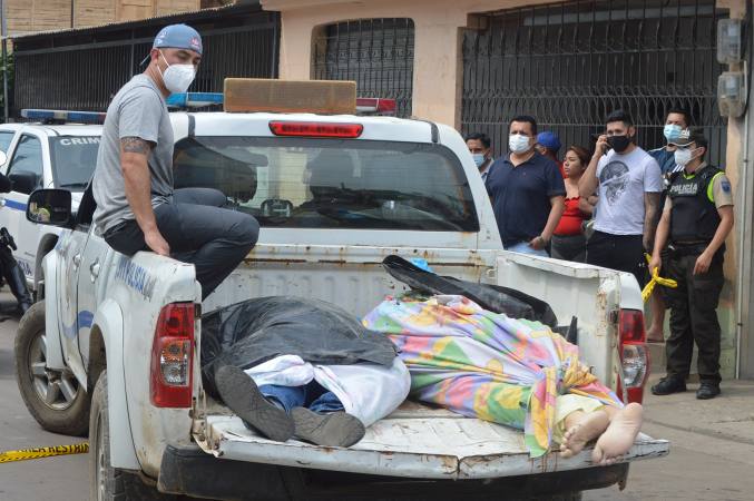 Empresario y sus dos hijos asesinados en Machala