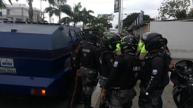 Cinco detenidos por robo de blindado en Manta