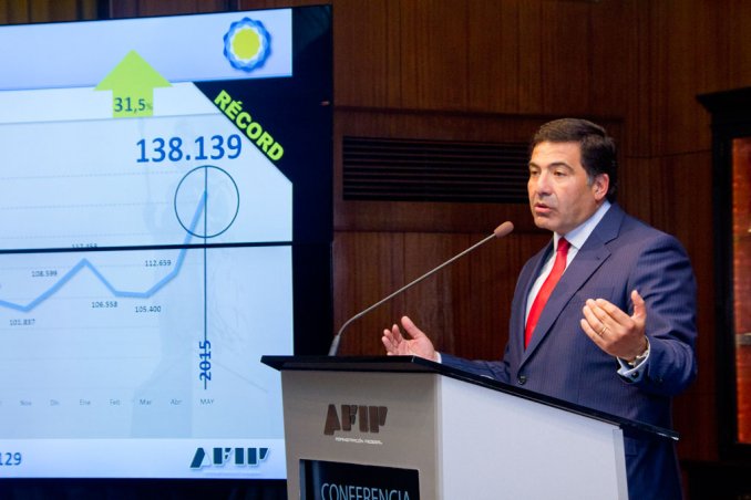 Investigan a tres árbitros argentinos por no lograr justificar sus bienes