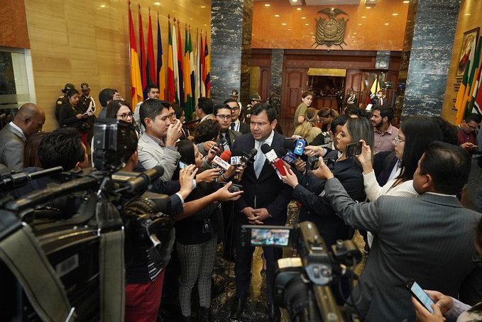 Rivadeneira, Buendía y Viteri gestionan asilo en México