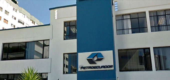 Fiscalía allana oficinas de Petroecuador en Quito