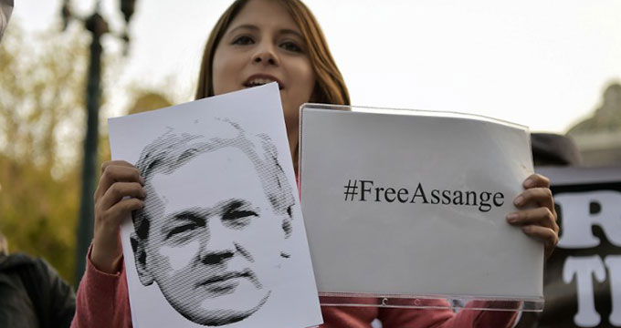 Assange no afronta pedido de extradición, según canciller