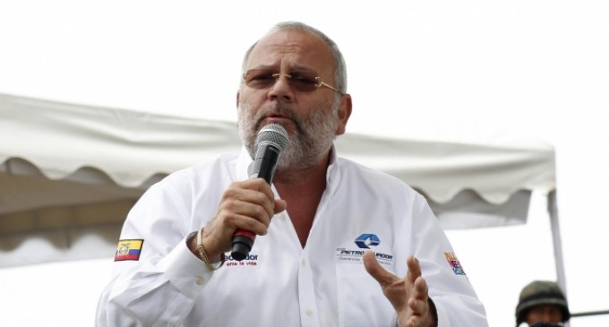 Carlos Pareja Yannuzzelli ocultó varias cuentas y bienes, según informe de Contraloría