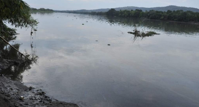 Suspenden agua potable en Nobol y Samborondón por tubiedad en río Daule