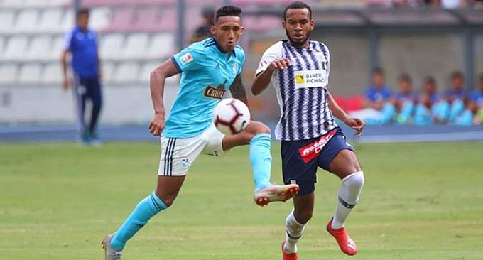 Gobierno peruano aprueba protocolos para reanudación del fútbol