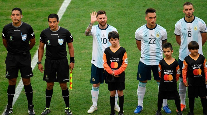 Messi cantó el himno argentino en Copa América