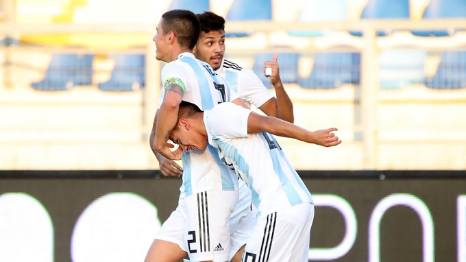 Argentina derrotó con lo mínimo a Colombia