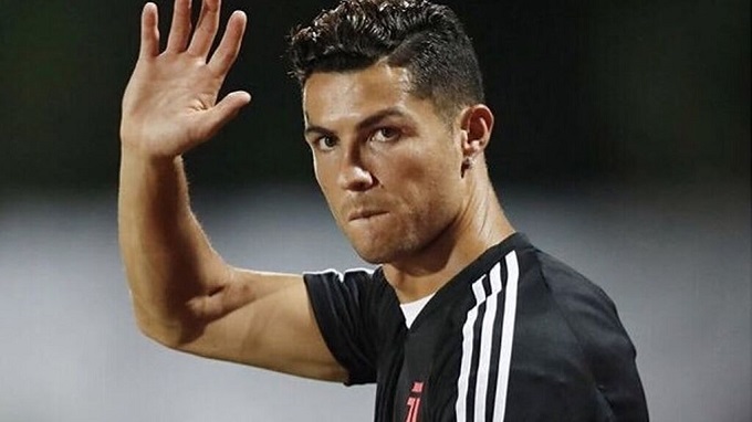 Ronaldo dice que tiene una sobrecarga muscular pero espera jugar con Portugal