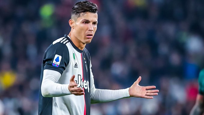 La federación italiana de fútbol quiere terminar la temporada