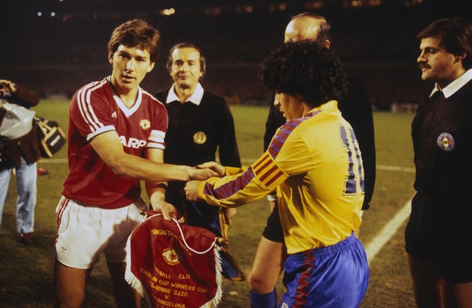 Manchester United publicó fotos inéditas de Maradona