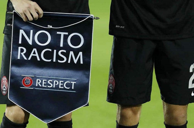 FIFA dará por perdidos los partidos que se interrumpan por racismo