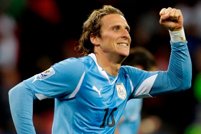 Forlán anuncia se retiro definitivo del fútbol profesional