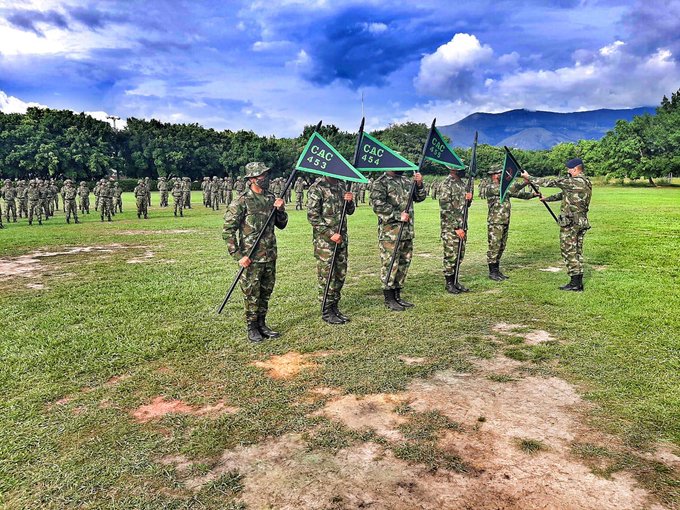 Soldados colombianos aceptan cargos por violación a niña indígena
