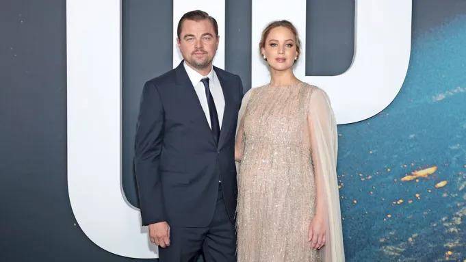 Jennifer Lawrence y Leonardo DiCaprio asisten al estreno mundial de No miren arriba de Netflix el 5 de diciembre de 2021 en Nueva York.
