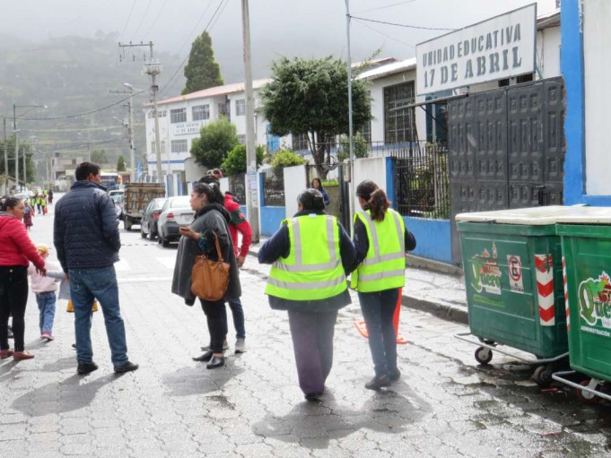 10 heridos por explosión pirotécnica en Tungurahua