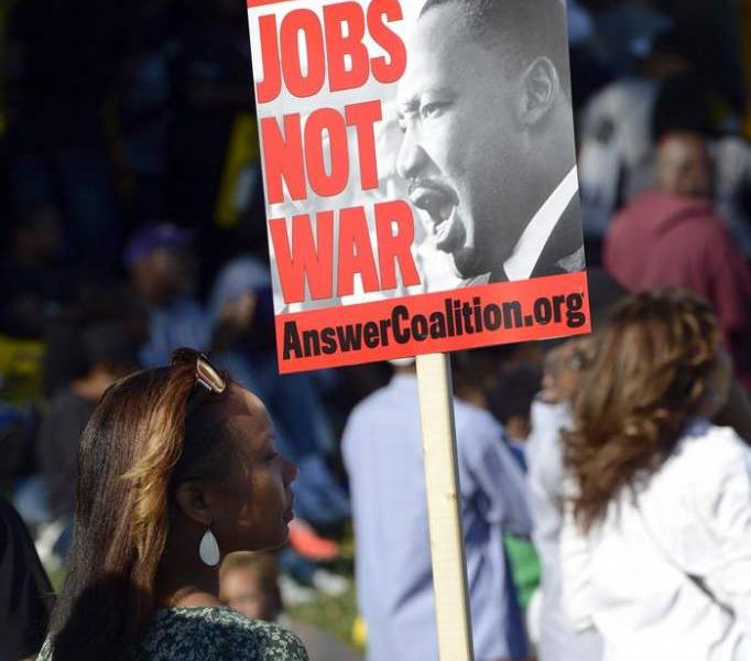 Miles se congregan por el 50 aniversario de la marcha Martin Luther